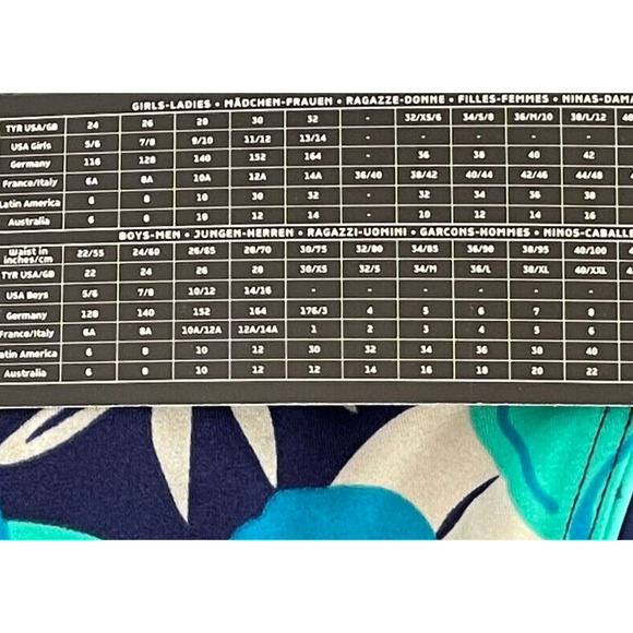 TYR CATALINA Reversible Halter Bra w/Pads Bikini Swim Top Sz Medium Pink - $48 - Picture 6 of 6